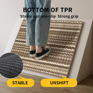 Tapis de salle de bain rayé rectangulaire en fibre de polyester antidérapant à séchage rapide pour usage domestique - Product Image 3