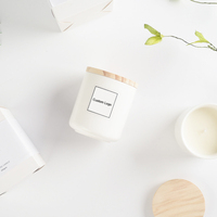 Handgefertigte Keramik-Duftkerze im Glas |   Luxuriöse Private-Label-Sojawachskerze für Moderne Ästhetische Wohnraumdekoration und Spa