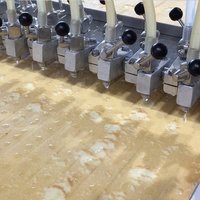 Dépôt automatique de gâteau carré, gâteau aux noix de la corée du sud. machine de fabrication automatique de gâteaux