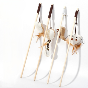 Jouet interactif en bois durable <span class=keywords><strong>pour</strong></span> <span class=keywords><strong>chat</strong></span> avec cloche à plumes et tige de jeu Teaser <span class=keywords><strong>pour</strong></span> <span class=keywords><strong>chat</strong></span> de compagnie <span class=keywords><strong>pour</strong></span> félin amusant bâton de jouet <span class=keywords><strong>pour</strong></span> <span class=keywords><strong>chat</strong></span> en bois de lin - Product Image 1