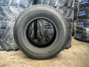 Nouveaux pneus agricoles pour tracteurs de montagne, conception de pneus avec structure diagonale 10.00-15 et 11L-15SL - Product Image 5