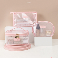 Emballage de toilette de voyage résistant à l'eau avec logo personnalisé Pochette cosmétique rose Sacs de maquillage en maille PVC transparent