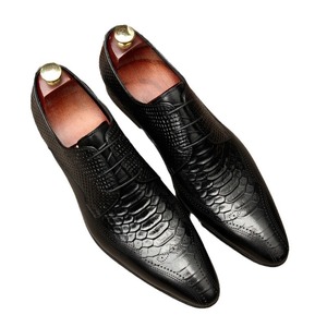 Zapatos de cuero para hombre, zapatos de fiesta de charol, zapatos hechos a mano de alta gama, zapatos clásicos de cuero para hombre - Product Image 5