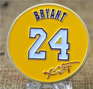 Ensemble de 3 pièces décoratives en métal plaqué or argenté Kobe Bryant #8 #24 Mamba Never Out pièces commémoratives