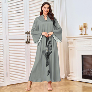 عباءة دبي فاخرة جديدة مصنوعة يدويًا بلون أخضر زيتوني، فساتين محتشمة للنساء المسلمات، تصميم أسود مع طباعة زهور وأكمام منسدلة - Product Image 5