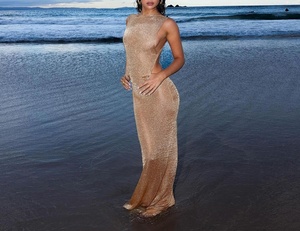 Nouvelles Robes d'été pour femmes en gros, <span class=keywords><strong>Robe</strong></span> longue métallisée fendue, ajustée, sexy, dos nu, découpes latérales, en maille scintillante, de luxe, pour soirées et resorts - Product Image 3