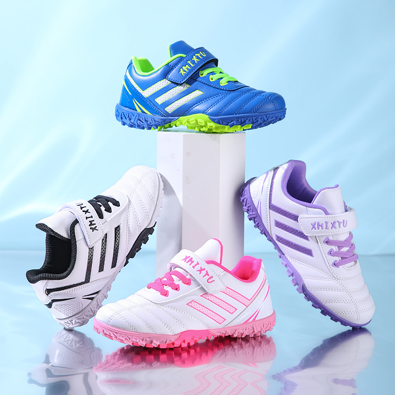 Professional Boys Soccer Shoes for Elementary School Students Winter Indoor Training with Special Broken Spikes Cleats