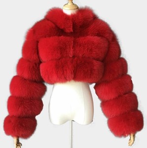 Mantel Bulu Imitasi Wanita yang Chic dengan Kerah Tinggi, Lengan Panjang, dan Tampilan Perut Terbuka untuk Penampilan Fashion yang Berani - Product Image 2