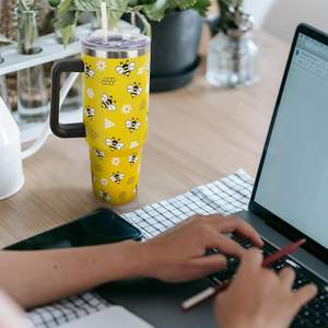 Vaso con temática <span class=keywords><strong>de</strong></span> abeja, vaso <span class=keywords><strong>de</strong></span> 40oz con asa, taza amarilla <span class=keywords><strong>de</strong></span> paja, botella <span class=keywords><strong>de</strong></span> agua, regalo para mujeres, niñas, amantes <span class=keywords><strong>de</strong></span> las abejas en Stock - Product Image 1