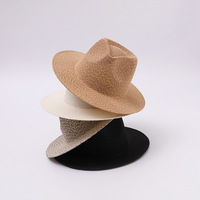 Nouvelle Arrivée Été – Chapeau Fedora en Polyester Tressé Multicolore pour Femme – Simple, Décontracté, Protection Solaire Extérieure