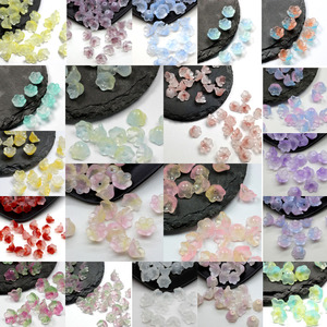 Vente <span class=keywords><strong>en</strong></span> gros de fleurs <span class=keywords><strong>en</strong></span> verre 7*12mm Perles au chalumeau pour décoration de maison Perles de <span class=keywords><strong>trompette</strong></span> colorées Perles de fleurs artisanales - Product Image 3