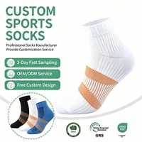 Chaussettes de compression sportives printemps-automne en gros, anti-humidité, respirantes, antidérapantes, tricotées, sur mesure