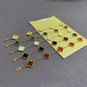 High-quality Classic Double-sided Lucky Grass Bracelet, Stainless Steel Plated with 18K Gold. Factory Wholesale of Jewelry. - Product Image 2