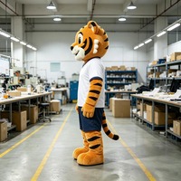 Costume de mascotte tigre en peluche personnalisé avec tenue de sport pour événements promotionnels, publicité, fête