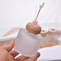 Bouteille diffuseur de parfum en verre vide, personnalisable avec logo, finition mate dépolie, écologique et recyclable, 100ml 120ml, avec bouchon à vis, pour huiles aromatiques et parfumées