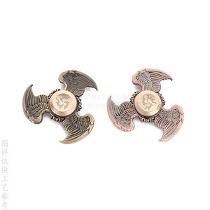 Toupie Fidget Spinner en alliage de zinc, motif crâne à trois feuilles, finition argent antique, cadeau unisexe pour les 8 à 13 ans - Product Image 5