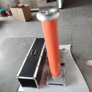 เครื่องวัดแรงดันไฟฟ้าดิจิตอล DC/AC 200kV คุณภาพสูง ป้องกันการรบกวนได้ดี พร้อมตัวแบ่งแรงดันไฟฟ้าสูง ตัวแบ่งความต้านทานและความจุ - Product Image 1