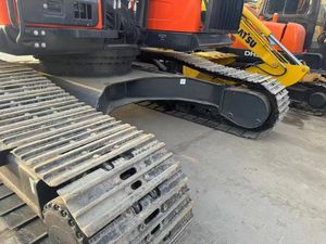 Excavadora Doosan DX300LC de 30 Toneladas, Usada, con 90% de Motor Nuevo, Pocas Horas de Uso, Disponible en Stock para la Venta - Product Image 4