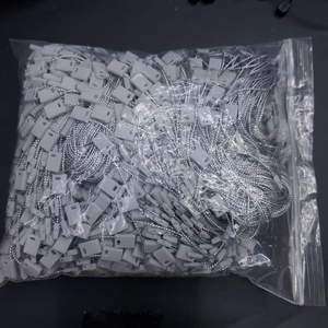인기 판매 중인 양각 맞춤형 0.8mm 실버 리본 사각 버클 의류 신발 끈 크리스마스 트리 장식 라벨 태그용 - Product Image 2