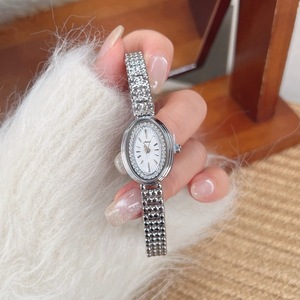 24021 トレンディなレディースファッションクォーツ腕時計、アクティビティラインストーン文字盤スタイル、ジュエリーバックル付きレディーストレンディクォーツ腕時計 - Product Image 3