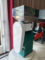 Machine à peler les fèves de café frais et de cacao, décortiqueuse de café frais, décortiqueuse de cacao, pulpeuse de café