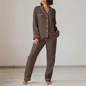 <span class=keywords><strong>Ensemble</strong></span> de pyjamas personnalisés en satin pour femmes en soie populaires de printemps pyjamas de nuit vêtements de nuit pour femmes 2024/ - Product Image 4