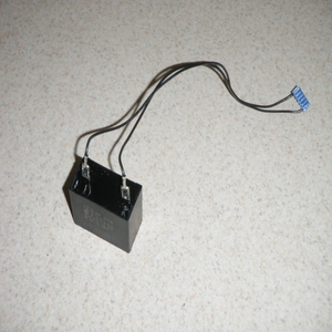 Plc Run Capacitor for Motor in <strong>Bread</strong> <strong>Maker</strong> Machine Model Sd-bt56p for Product Discontinued - Product Image 1