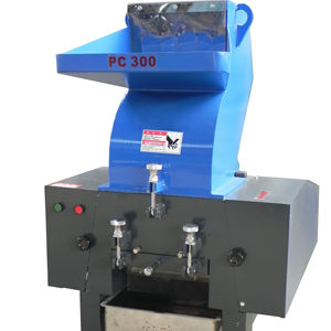 Durable Efficient Automatic Waste Plastic Crusher for PVC/PC/PP/PET Bottles & Buckets - Product Image 1