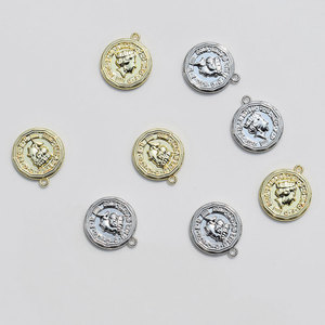 Pendentif tête de reine en alliage de style européen, coupe octogonale, pour la fabrication de boucles d'oreilles, plaqué or et argent, apprêts de bijoux - Product Image 4