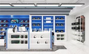 Arredamento Personalizzato in Legno Bianco per Negozio di Telefonia Mobile, Postazione di Lavoro per Cellulari, Mobili per Negozio di Elettronica, Scaffale per Negozio di Giochi Playstation e Telefoni - Product Image 5