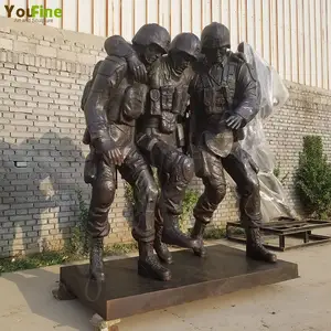 ขนาดชีวิตที่กำหนดเองรูปปั้นทหารบรอนซ์ทหารผ่านศึกเวียดนามสำหรับสวนอนุสรณ์