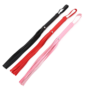 Kit de retenue de <span class=keywords><strong>fouet</strong></span> de <span class=keywords><strong>main</strong></span> de sexe de taille moyenne Simple Tassel Style Bondage SM Slave Sex Game outil de <span class=keywords><strong>fouet</strong></span> pour les couples Vente en gros - Product Image 4
