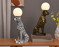 Art grandeur nature abstrait léopard Sculpture avec lampe animaux lampadaires salon hôtel Statue lumière décorative