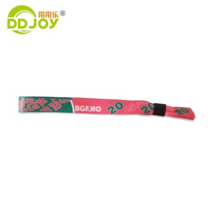 Ruban en satin de haute qualité personnalisé pour les fêtes et les festivals, <span class=keywords><strong>tissu</strong></span> à usage unique, logo de marque, impression de texte, Bracelets - Product Image 4