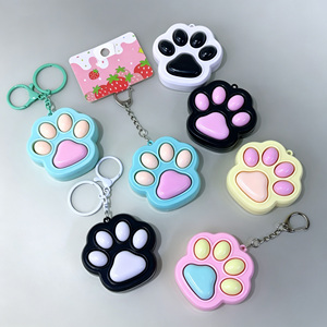 Atacado: Chaveiro Sensorial Pop It Patinha de Gato de Silicone para Alívio do Estresse, Brinquedo para Autismo, Pingente <span class=keywords><strong>Kawaii</strong></span> para Bolsa, Lembrancinha de Festa, Venda a Granel - Product Image 6