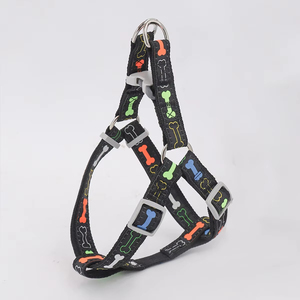 <span class=keywords><strong>Harness</strong></span> Anjing Sport Fashion Warna Solid Custom dari Bahan Nylon untuk Latihan dan Jalan-jalan, Ukuran Ekstra Kecil hingga Besar - Product Image 3