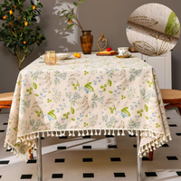 Nappe carrée en coton imprimé floral bleu, style classique moderne, lavable, tissée, infroissable, pour la décoration intérieure avec bordure à pompons