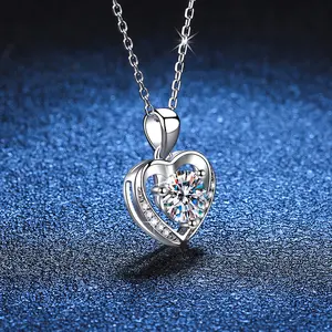 Fine Jewelry Real Moissanite Pendant Necklace Moissanite Diamond Heart 925 Sterling Silver Necklaces Women