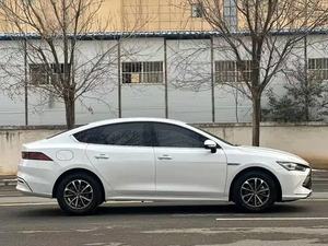 BYD Qin PLUS 2024 Edition Glory Version DM-i 55KM Leading Model 1.5L 110 L4 <span class=keywords><strong>Hybride</strong></span> rechargeable 4 portes 5 places berline d'<span class=keywords><strong>occasion</strong></span> - Product Image 4