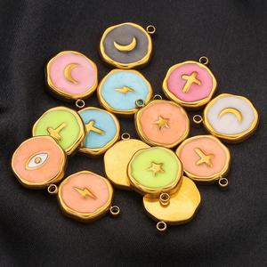 จี้สเตนเลสเคลือบรูปหัวใจดาวและดวงจันทร์ทำจากสเตนเลสแบบทำมือออกแบบได้ตามต้องการ - Product Image 4