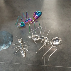 Escultura <span class=keywords><strong>de</strong></span> hormiga recubierta <span class=keywords><strong>de</strong></span> <span class=keywords><strong>Ti</strong></span> <span class=keywords><strong>de</strong></span> jardín <span class=keywords><strong>de</strong></span> Metal moderno para decoraciones - Product Image 4