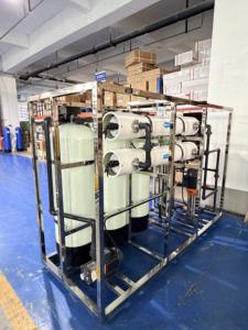 Macchinario per Trattamento Acqua RO di Grado Industriale 2000LPH, Sistema di Filtrazione ad Osmosi Inversa 2T/H per Produzione di Acqua Potabile - Product Image 4