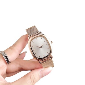 Montre élégante pour femme, petite montre à quartz avec bracelet en maille, montre-bracelet étanche pour femme - Product Image 3