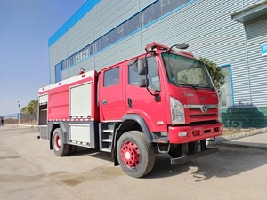 Dongfeng Fire Sprinkler Emergency Rescue Vehicle es adecuado para la limpieza de carreteras contra incendios paisajismo y ecologización - Product Image 3