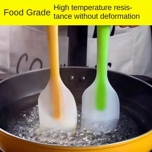 Spatola <span class=keywords><strong>per</strong></span> Torte Traslucida Monopezzo in Silicone Alimentare Resistente alle Alte Temperature <span class=keywords><strong>per</strong></span> Mescolare e Raschiare Crema Utensile da Pasticceria - Product Image 2