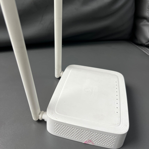 Router de Fibra Óptica H3-2S XPON ONU ONT 4GE LAN, Terminal Óptico Wifi de Doble Banda, Equipo FTTH Similar a F670L GM220 GM630 - Product Image 1