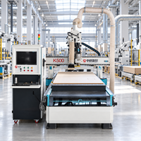 Routeur CNC 3 axes 9 kW à refroidissement par air ATC avec changeur d'outils automatique, table à vide 1300x2800mm pour gravure de portes d'armoires