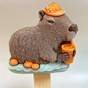 Grosir coklat eksotis Capybara 3D Anime bentuk lucu makanan ringan es krim dengan kotak susu kemasan bersertifikat HALAL OEM/ODM - Product Image 4