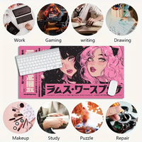 Tapis de bureau tendance à motif artistique, avec un design de personnage féminin anime à thème rose ; accessoire de bureau adapté pour ordinateur