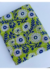 Tissu en coton imprimé à la main indien, motif floral bohème, tissu indien pour quilting, tissu en pur coton fait main pour femmes - Product Image 3